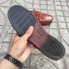 Giày lười Đế Da sang trọng. Da bụng cá sấu Nâu đỏ rất đẹp!