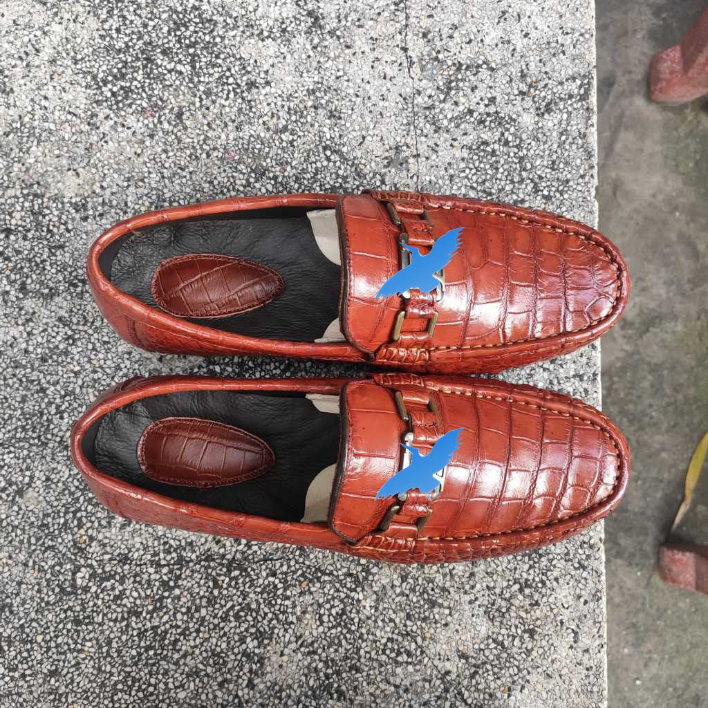Giày lười Đế Da sang trọng. Da bụng cá sấu Nâu đỏ rất đẹp!