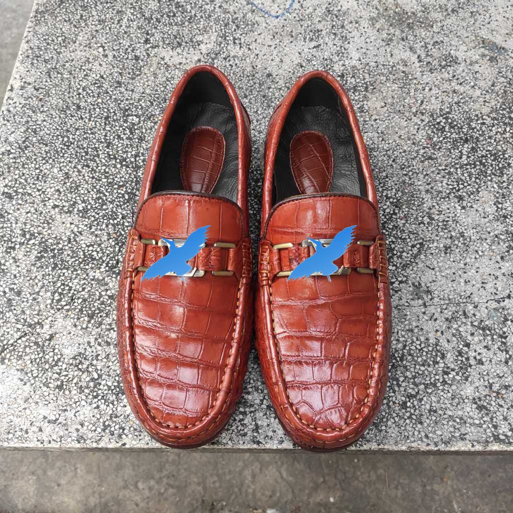 Giày lười Đế Da sang trọng. Da bụng cá sấu Nâu đỏ rất đẹp!