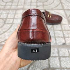 Giày lười Đế bằng rất sang. Gù cá sấu nâu đất dễ phối đồ!
