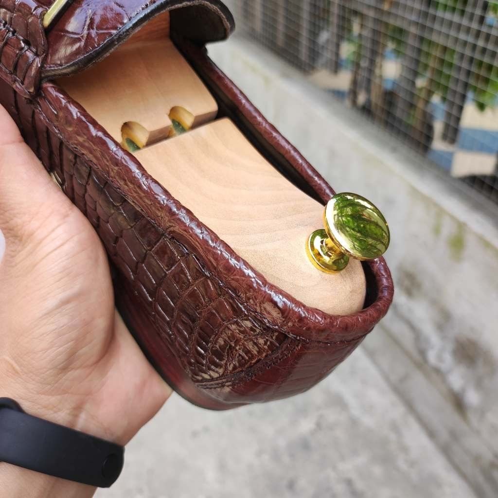 Giày cá sấu thủ công siêu bền. Giày lười đế bằng rất sang!
