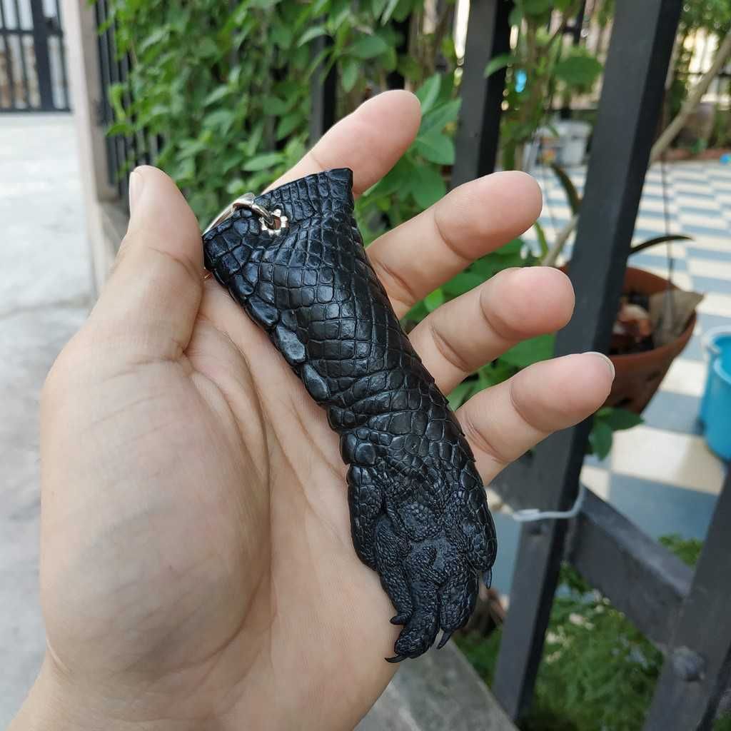 Móc khóa BÀN TAY CÁ SẤU ĐẸP PHONG CÁCH MST9TH!