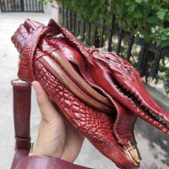 Túi đeo ngực [CÁ SẤU NGUYÊN CON ĐẨY ĐỦ CHÂN TAY VÀ ĐẦU]