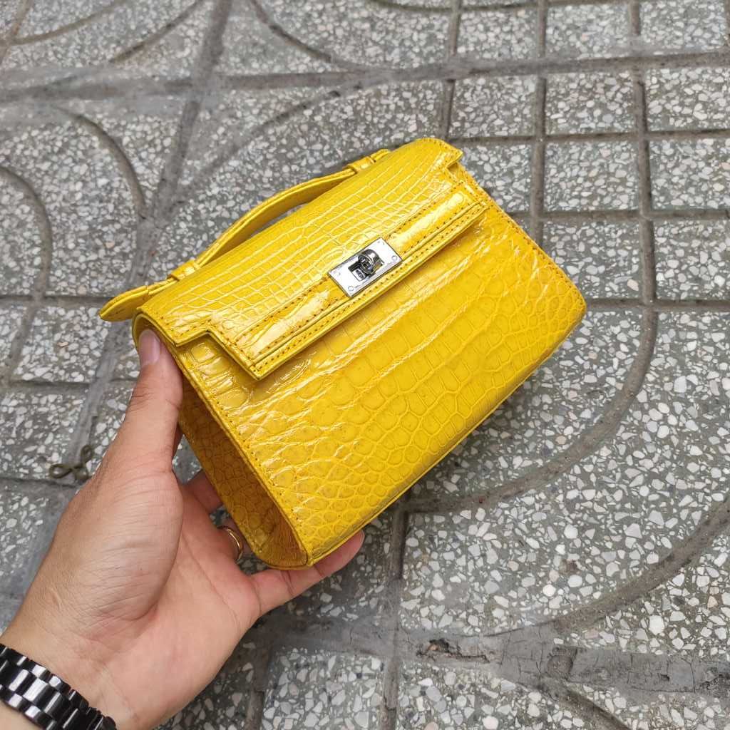 Túi nữ màu vàng quyến rũ. Da bụng cá sấu vân mịn đẹp Cao cấp!