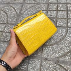 Túi nữ màu vàng quyến rũ. Da bụng cá sấu vân mịn đẹp Cao cấp!