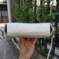 Túi nữ đeo chéo da bụng cá sấu bạch tạng hiếm có!