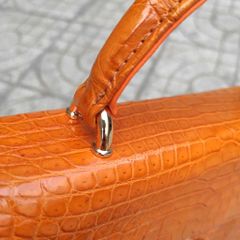Túi nữ đi tiệc đi chơi bao sang. Da bụng cá sấu vàng bò!