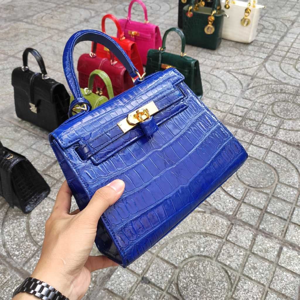 Túi cá sấu nữ có Ổ khóa chìa siêu dễ thương. Màu xanh đậm cá tính!