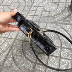 Túi chữ nhật Da cá sấu. Thiết kế đơn giản cho khách thích đổi kiểu!