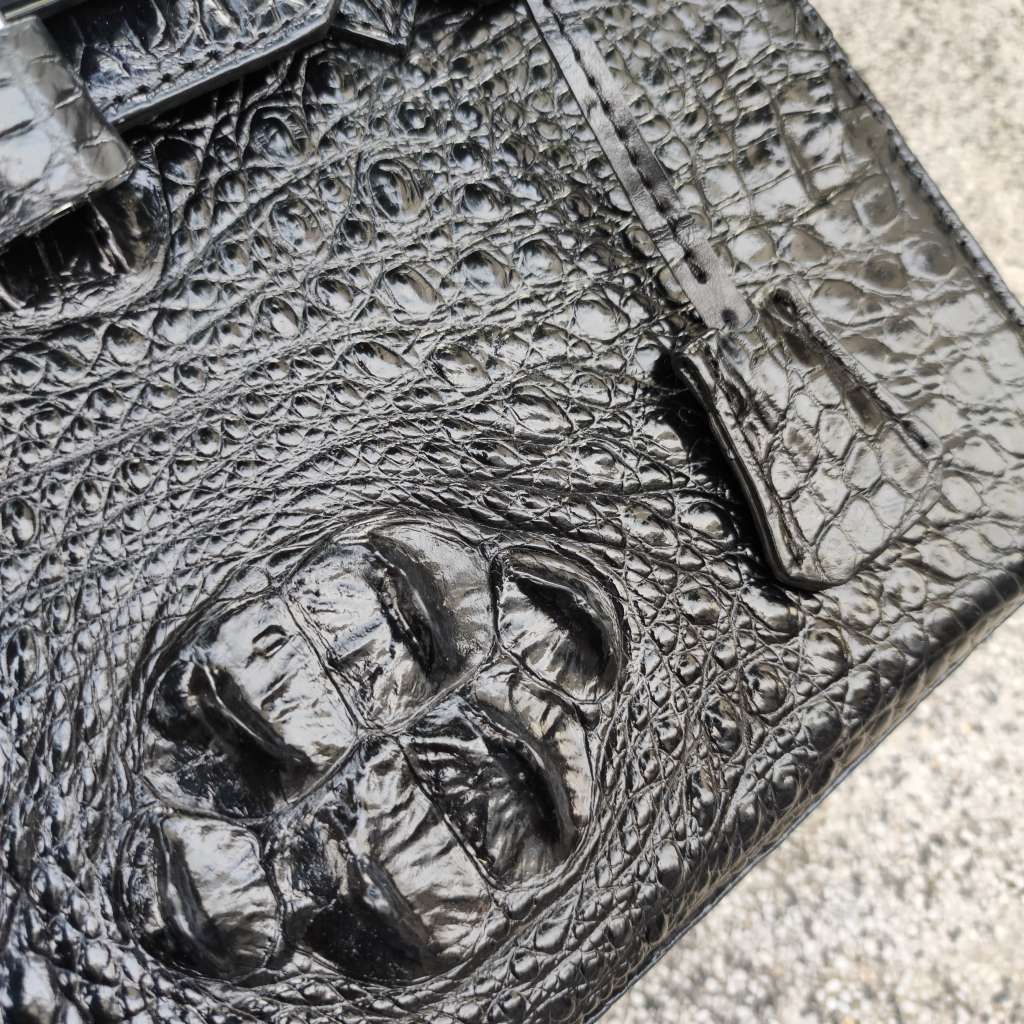 Túi xách nữ Lớn size 28cm. Da cá sấu Đen quý phái!