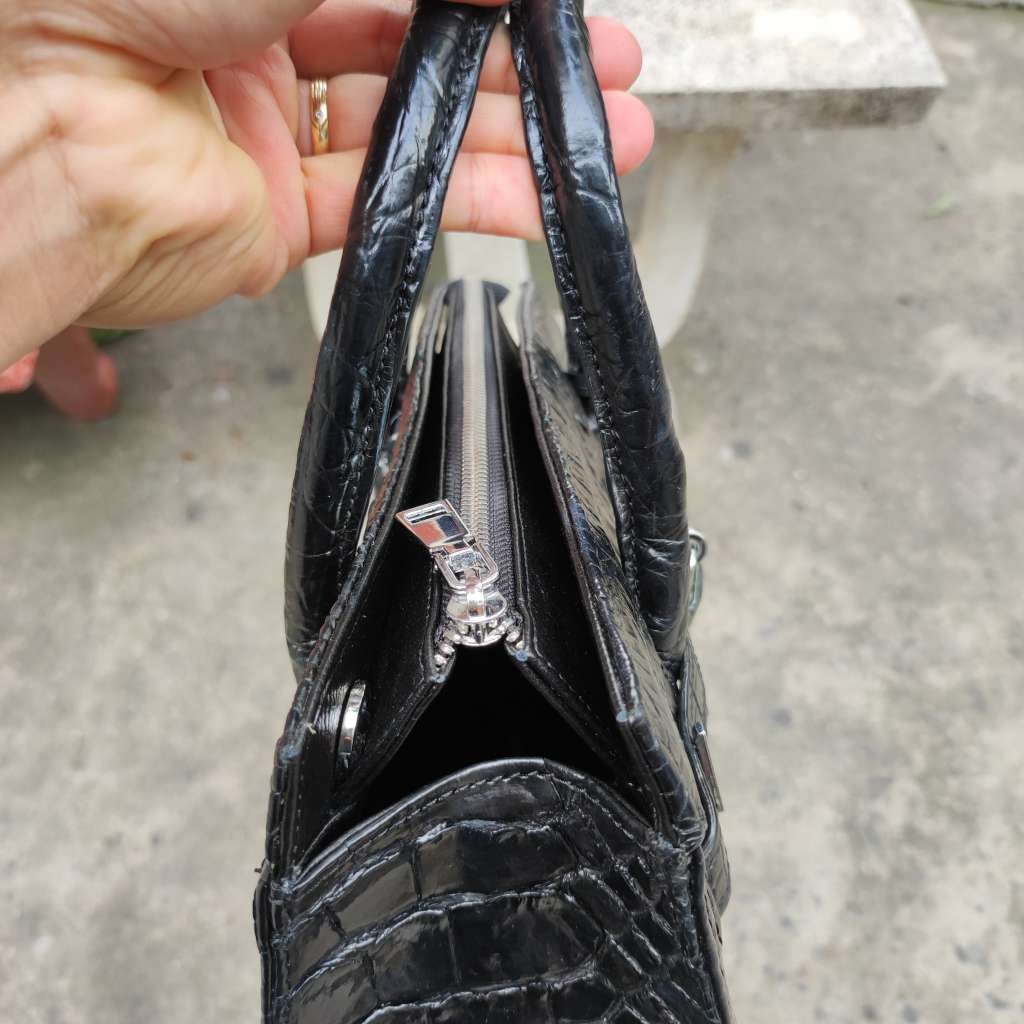 Túi xách nữ Lớn size 28cm. Da cá sấu Đen quý phái!