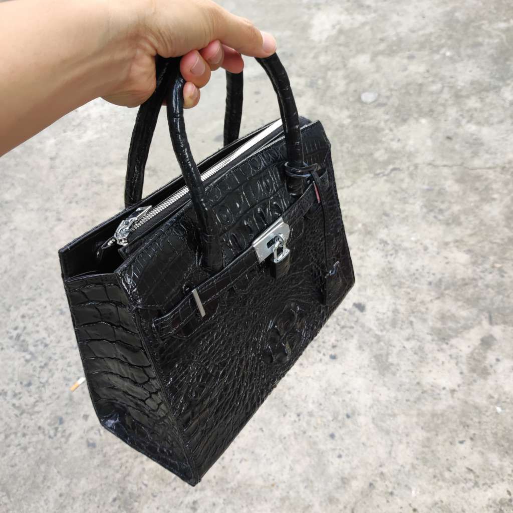 Túi xách nữ Lớn size 28cm. Da cá sấu Đen quý phái!