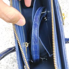 Túi xách cá sấu Size lớn 28cm có quai đeo. Phiên bản xanh navy ít đụng hàng!