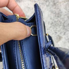 Túi xách cá sấu Size lớn 28cm có quai đeo. Phiên bản xanh navy ít đụng hàng!