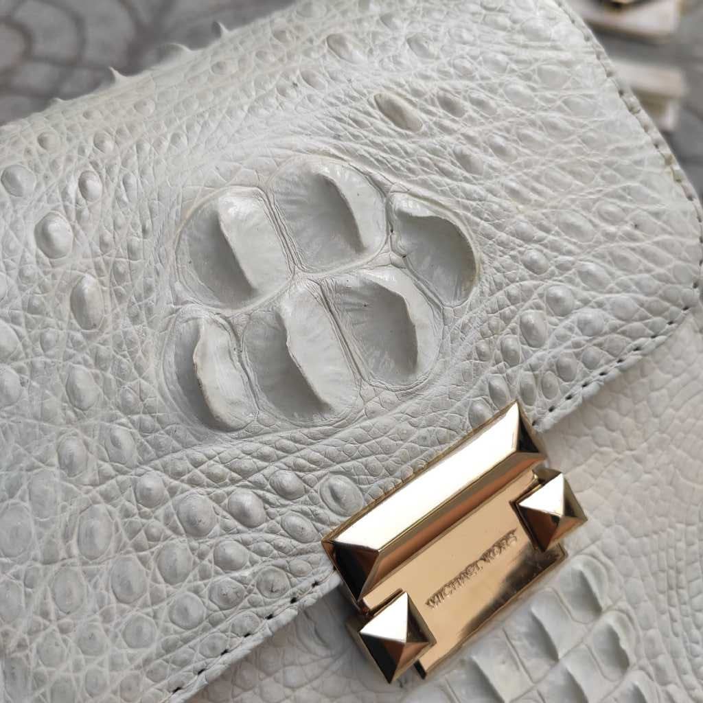 Túi nam nữ Da cá sấu thiết kế Chữ nhật. Kiểu dáng lạ mắt cho khách thích đổi kiểu!