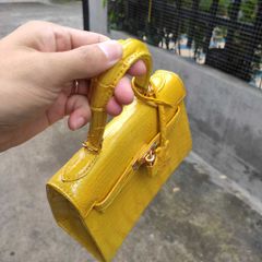 Túi nữ xách tay da cá sấu Màu vàng - Màu của sự vui tươi, ấm áp và thịnh vượng!