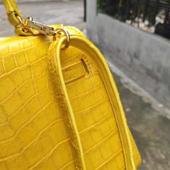 Túi nữ xách tay da cá sấu Màu vàng - Màu của sự vui tươi, ấm áp và thịnh vượng!