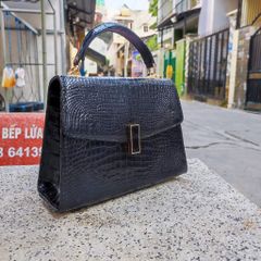 Túi xách nữ Da bụng cá sấu màu đen. Phiên bản có dây đeo!