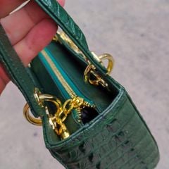 Túi nữ da cá sấu Xanh rêu phối phụ kiện siêu đẹp. Size 25 vừa vặn!