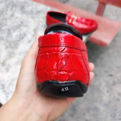 Giày cá sấu vây đuôi màu ĐỎ TƯƠI đẹp nổi bật!