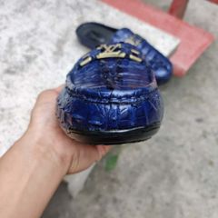 Giày sục Vây đuôi cá sấu xanh Navy đẹp lạ thường!