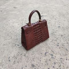Túi xách nữ Da cá sấu có dây đeo. Size 25cm rất vừa!