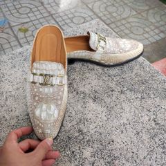 Giày sục Gù cá sấu BẠCH TẠNG nhìn là mê!