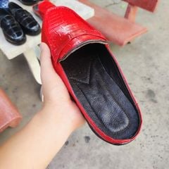 Giày sục Da bụng cá sấu Nâu đỏ đẹp khó cưỡng!