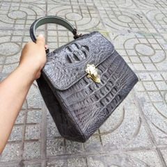 Túi xách CÁ SẤU XÁM TRO rất đẹp. Khóa phong cách Hoàng Gia!