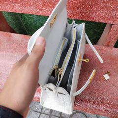 Túi xách size lớn 30cm có dây đeo. Da cá sấu trắng bạch tạng đẹp nữ tính!