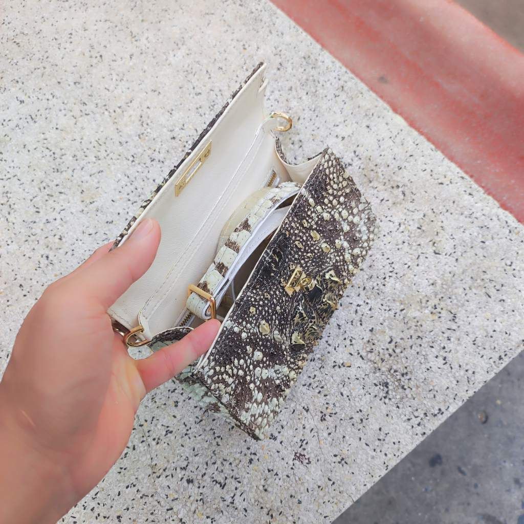 Túi nữ mini có dây đeo rất đáng yêu. DA CÁ SẤU NGUYÊN THỦY!