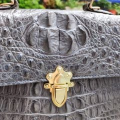 Túi xách CÁ SẤU XÁM TRO rất đẹp. Khóa phong cách Hoàng Gia!