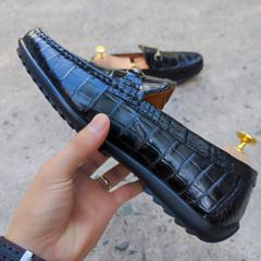 Giày lười Da bụng cá sấu Đen quí phái. Đế cao su êm ái!