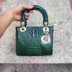 Túi nữ da cá sấu Xanh rêu phối phụ kiện siêu đẹp. Size 25 vừa vặn!