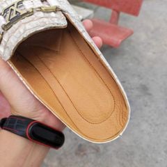 Giày sục Gù cá sấu BẠCH TẠNG nhìn là mê!