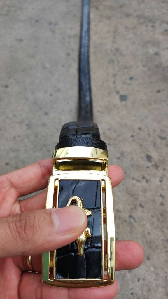 Thắt lưng Cá sấu Bông hông rất Mềm Và Bền TS111V (mặt vàng)