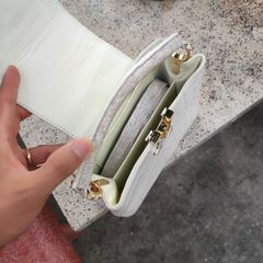 Túi da cá sấu bạch tạng thiết kế Đẳng cấp thực sự!