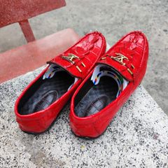 Giày cá sấu vây đuôi màu ĐỎ TƯƠI đẹp nổi bật!