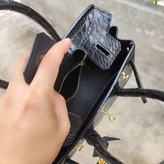 Túi da cá sấu hàng may thủ công. Size 25 vừa vặn!
