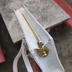 [ĐẶC BIỆT...] Kẹp nách Da Bụng Cá Sấu bạch tạng. Phiên bản có khóa số bảo mật!