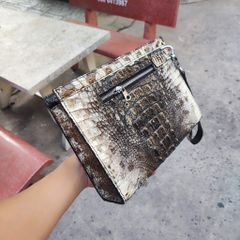 Clutch kẹp nách CÁ SẤU NGUYÊN THỦY rất độc tại Ovenis!