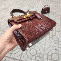 Túi xách nữ Da cá sấu có dây đeo. Size 25cm rất vừa!