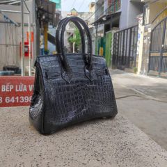 Túi da cá sấu hàng may thủ công. Size 25 vừa vặn!