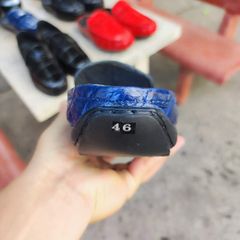 Giày sục nam Vây đuôi cá sấu Navy. Thiết kế đơn giản thanh lịch!