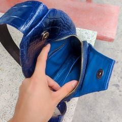 Túi đeo chéo Nam cá tính. Da cá sấu xanh Navy đẹp nổi bật!