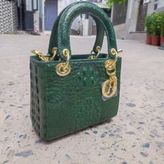 Túi nữ da cá sấu Xanh rêu phối phụ kiện siêu đẹp. Size 25 vừa vặn!