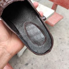 Giày sục Gù cá sấu. Mang là đẳng cấp!