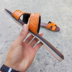 Dép nữ CHỮ H da cá sấu vàng đẹp nổi bật!