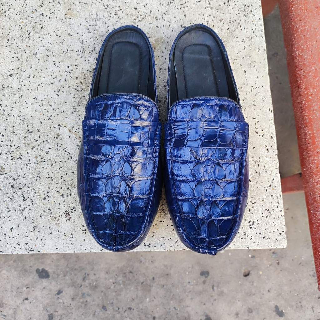 Giày sục nam Vây đuôi cá sấu Navy. Thiết kế đơn giản thanh lịch!
