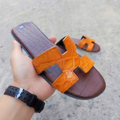 Dép nữ CHỮ H da cá sấu vàng đẹp nổi bật!